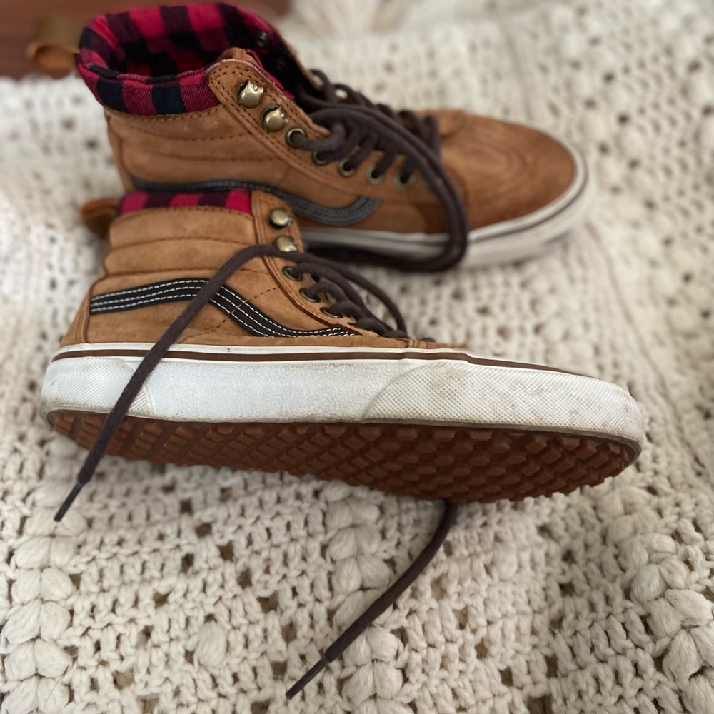 Vans - Picture 4 of 4